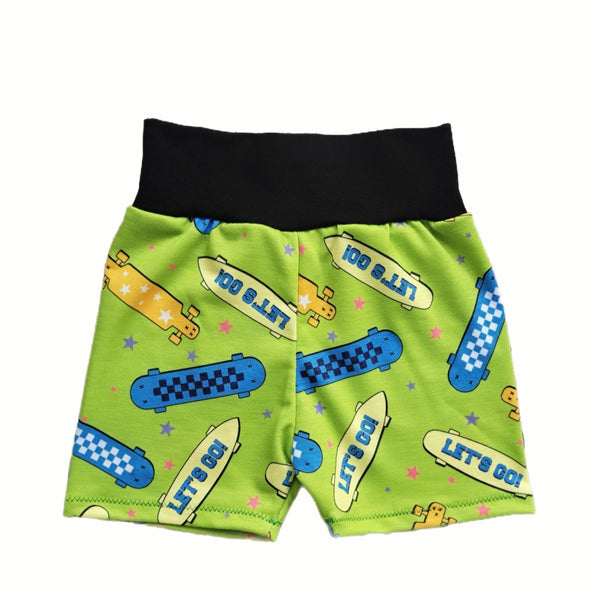 Skateboard play shorts