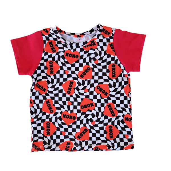 Checkered xoxo T-shirt